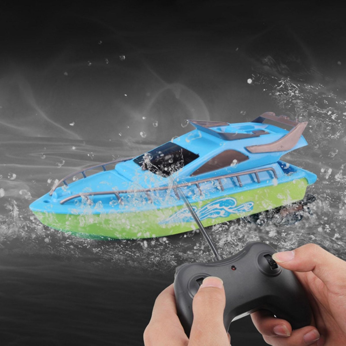 Remote Control Bitz Speedboat - BITZ